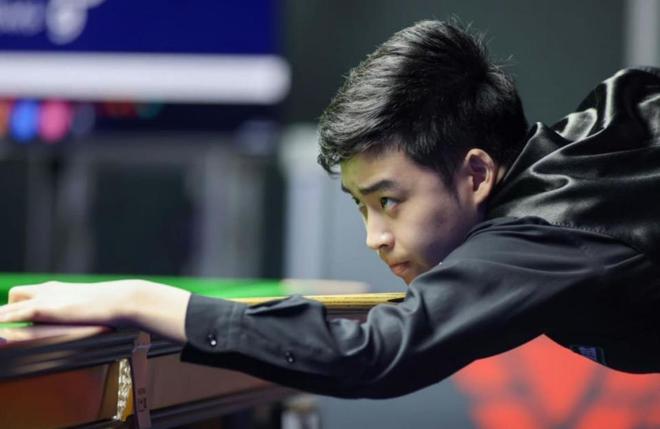 再到前锋线 再到前锋线