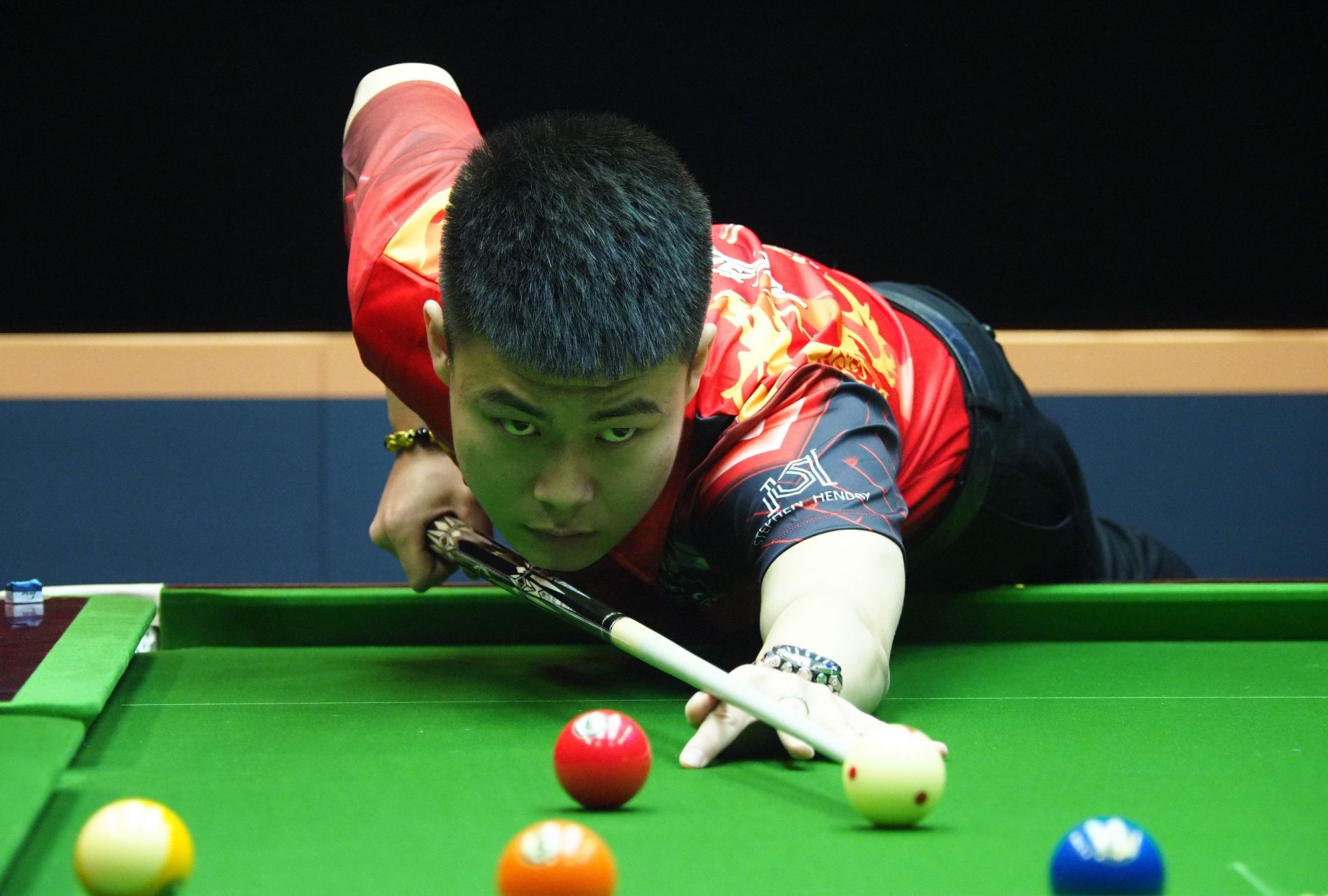 攻机会明显 攻机会明显